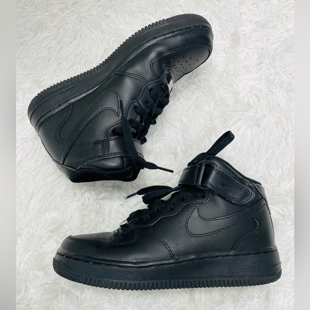 WMNS AIR FORCE 1 MID '07 LE
